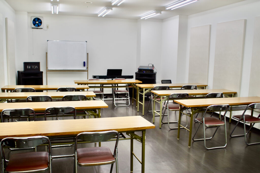 YASUHARA RENTAL SPACE
安原楽器レンタルスペース Aルーム
20人利用可